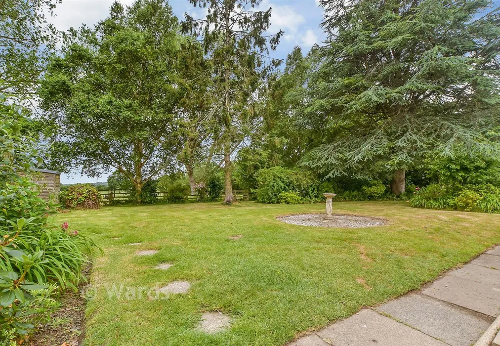 Rear Garden - Tenterden Road, Appledore, Kent - Wards of Kent