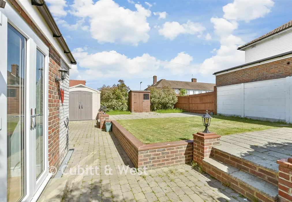 Rear Garden - Radstock Way, Merstham, Surrey - Wards of Kent
