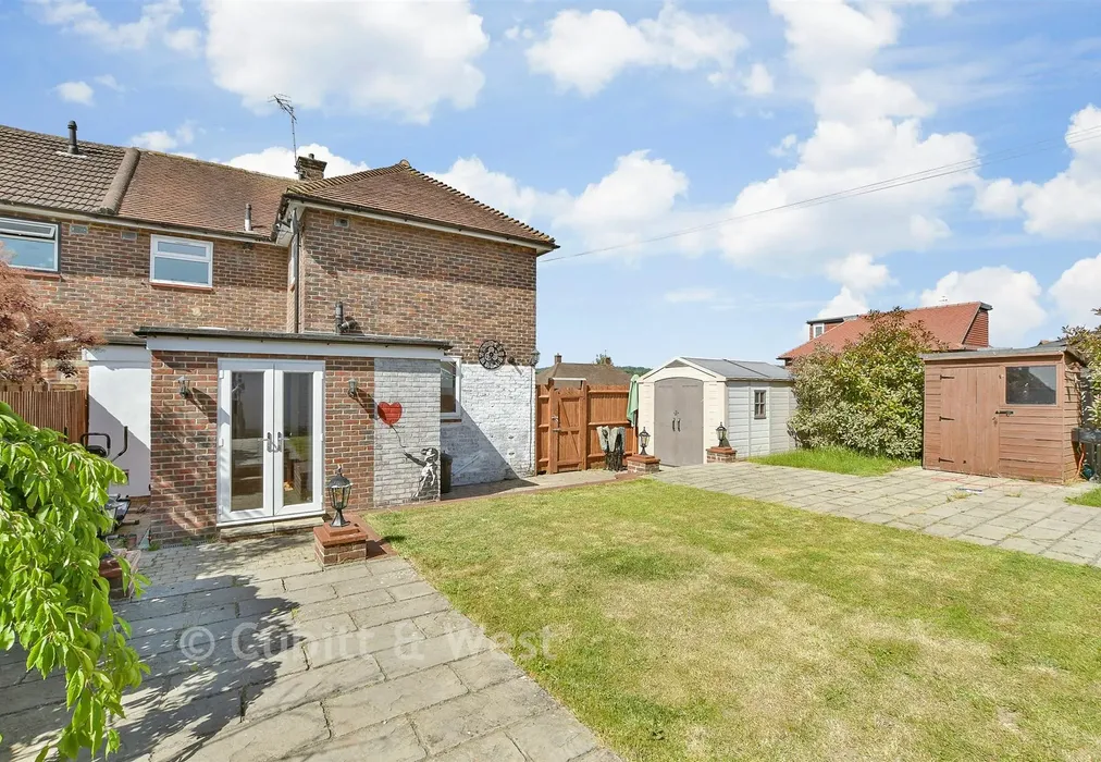 Rear Garden - Radstock Way, Merstham, Surrey - Wards of Kent