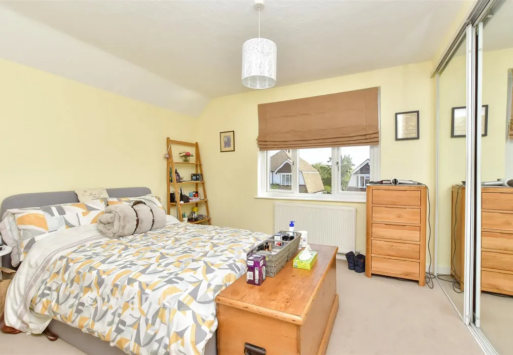 Bedroom 1 - Arthur Road, Rainham, Gillingham, Kent - Wards of Kent