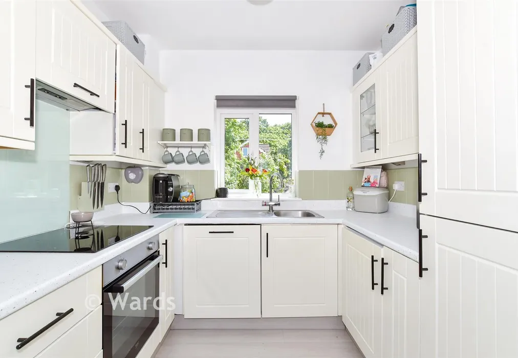 Kitchen - Thomas Rider Way, Boughton Monchelsea, Kent - Wards of Kent