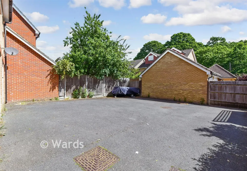 Driveway/Parking - Thomas Rider Way, Boughton Monchelsea, Kent - Wards of Kent