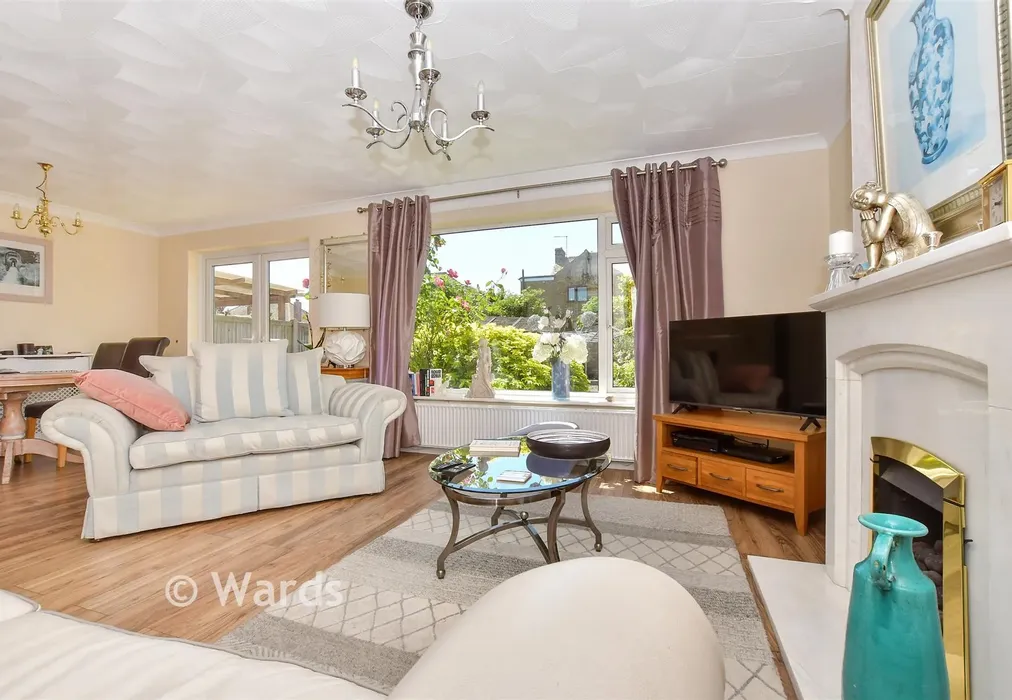Lounge/Diner - Selsea Avenue, Herne Bay, Kent - Wards of Kent