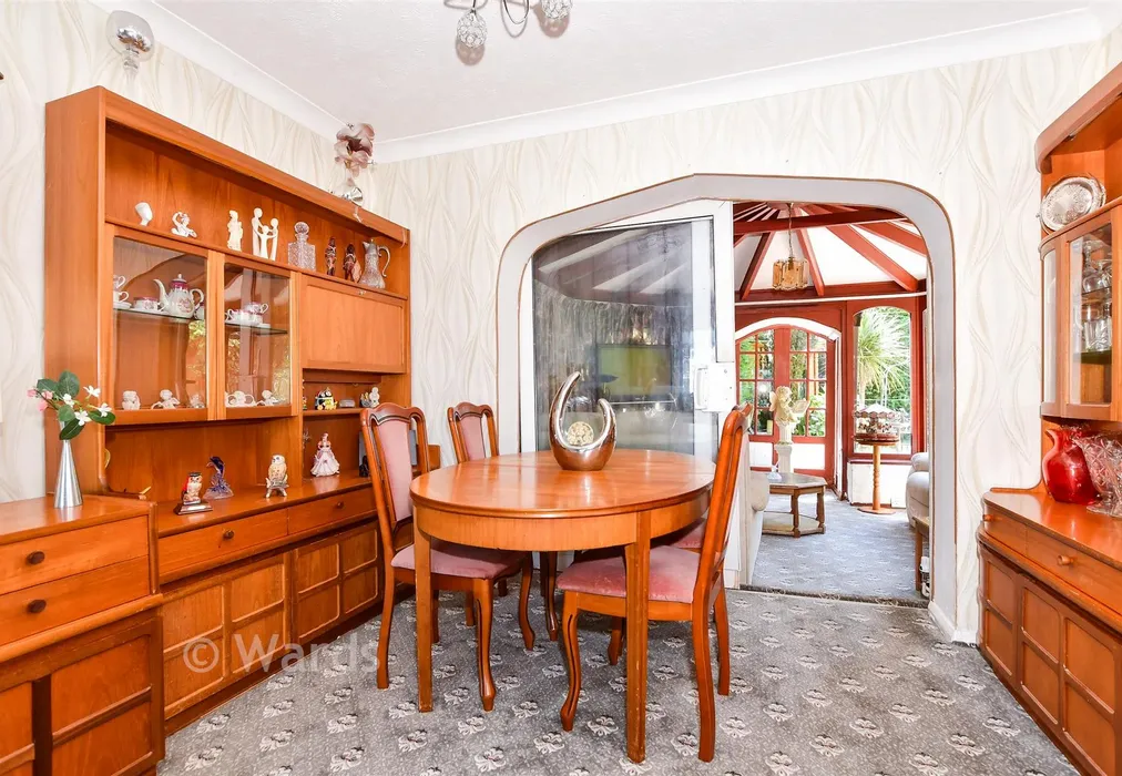Lounge - The Valley, Coxheath, Maidstone, Kent - Wards of Kent