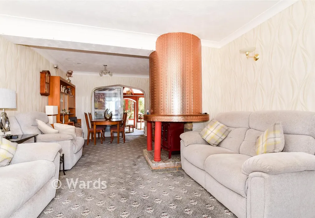 Lounge - The Valley, Coxheath, Maidstone, Kent - Wards of Kent