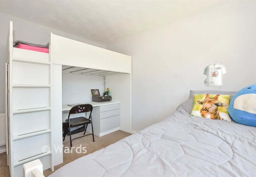 Bedroom 1 - Cobdown Close, Ditton, Kent - Wards of Kent