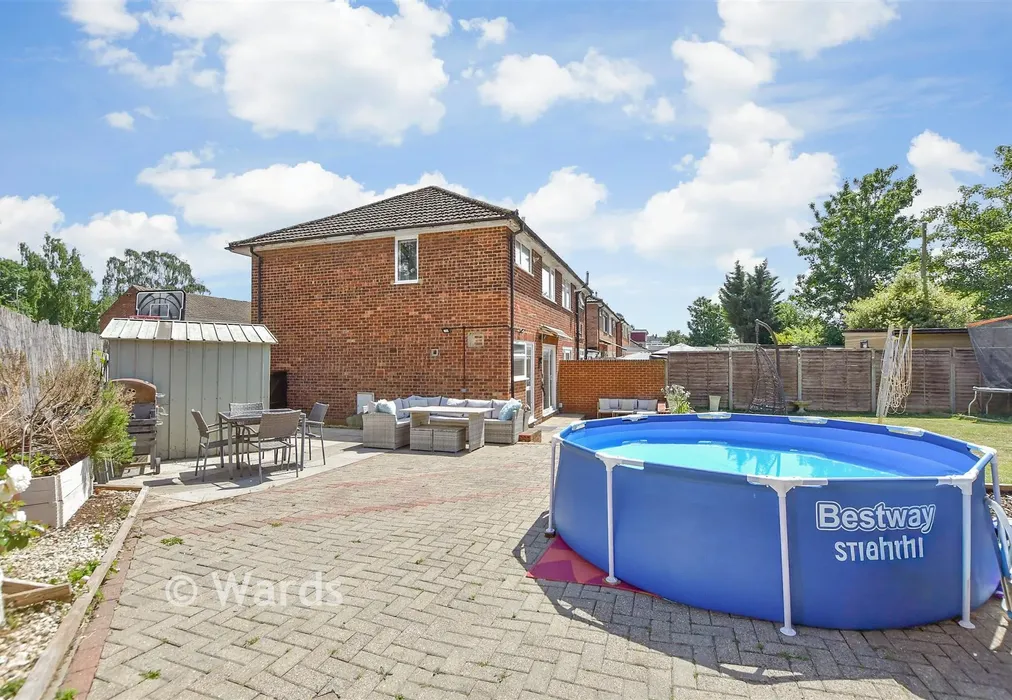 Rear Garden - Cobdown Close, Ditton, Kent - Wards of Kent