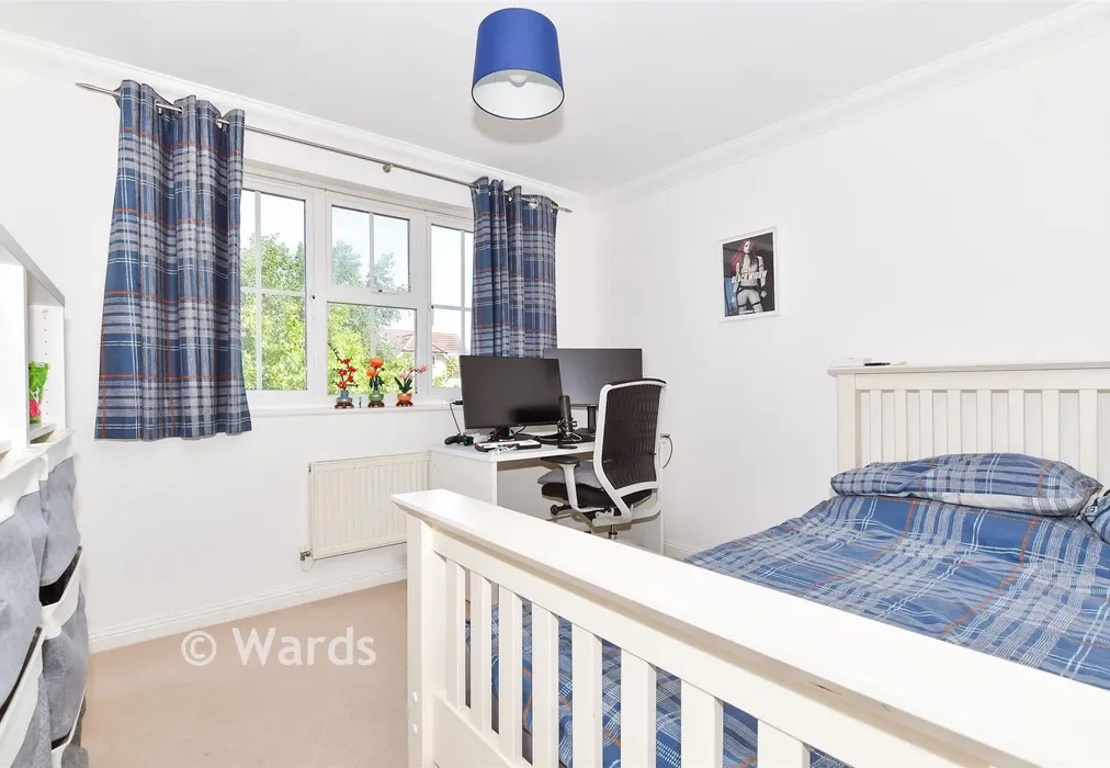Bedroom 3 - Lockham Farm Avenue, Boughton Monchelsea, Kent - Wards of Kent