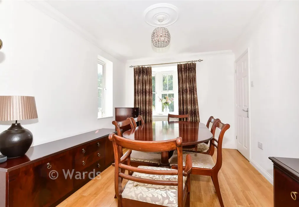 Dining Room - Lockham Farm Avenue, Boughton Monchelsea, Kent - Wards of Kent