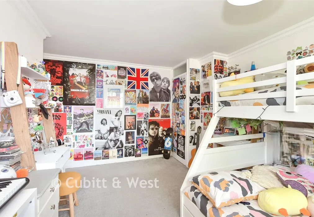 Bedroom 2, - Brookway, Lindfield, Haywards Heath, West Sussex - Wards of Kent