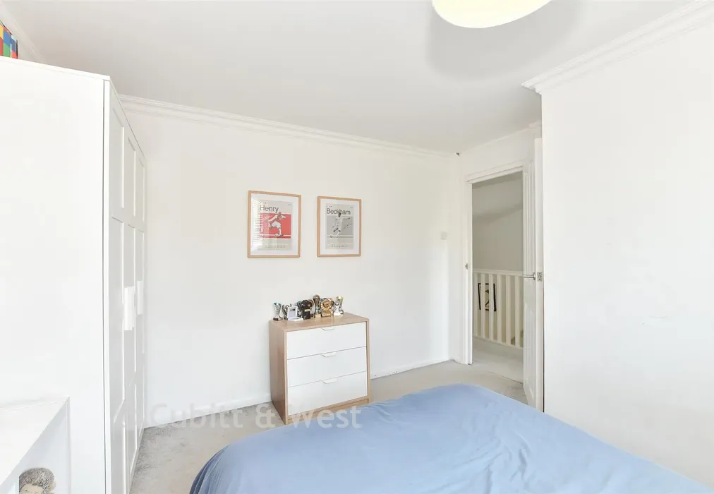 Bedroom 3 - Brookway, Lindfield, Haywards Heath, West Sussex - Wards of Kent
