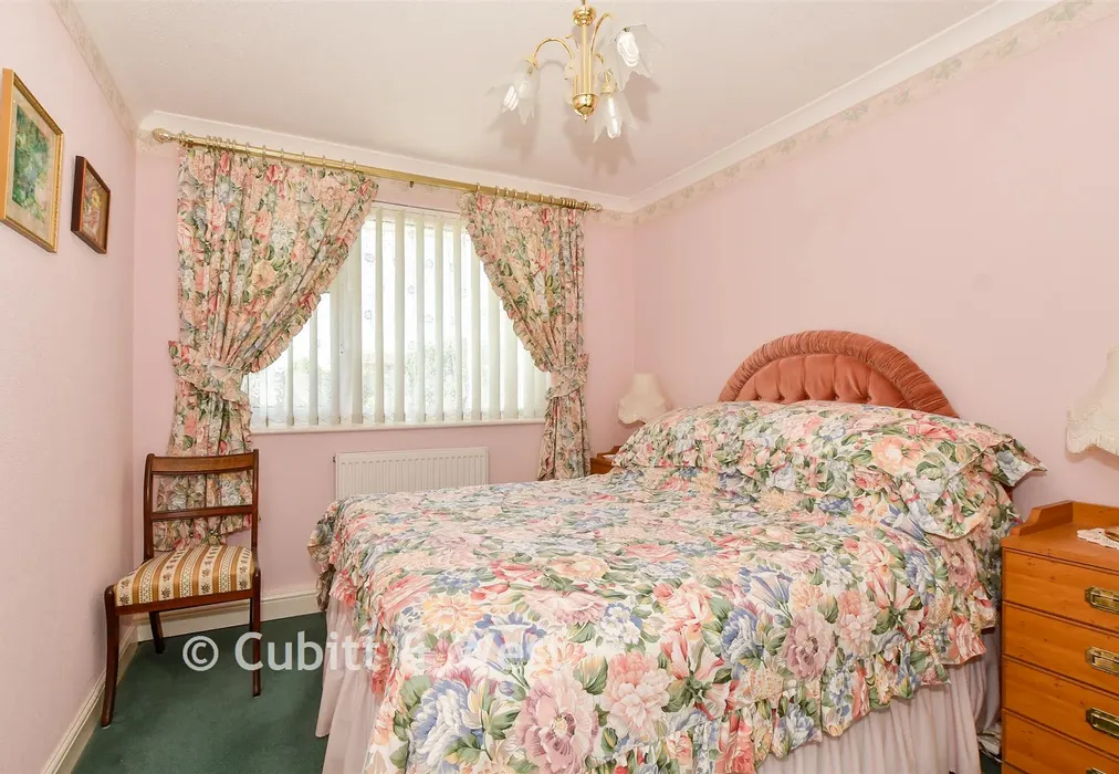 Bedroom 2 - Southway, Littlehampton, West Sussex - Wards of Kent