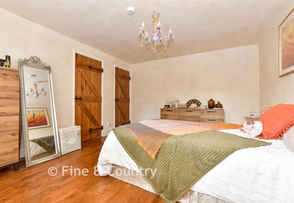 Bedroom 3 - Sweechgate, Broad Oak, Kent - Wards of Kent