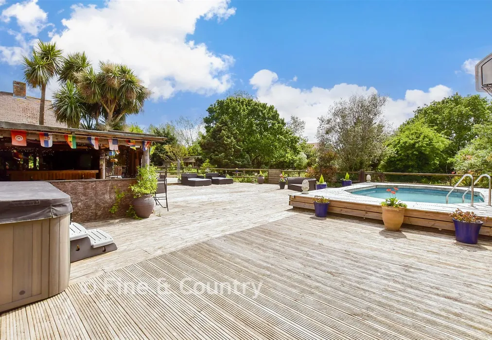 Patio / Decking - Sweechgate, Broad Oak, Kent - Wards of Kent