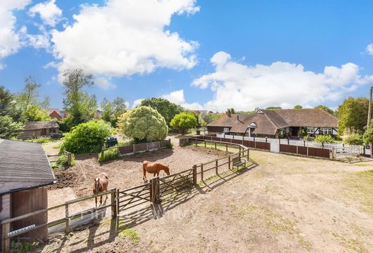 Sweechgate, Broad Oak, Kent - Wards of Kent