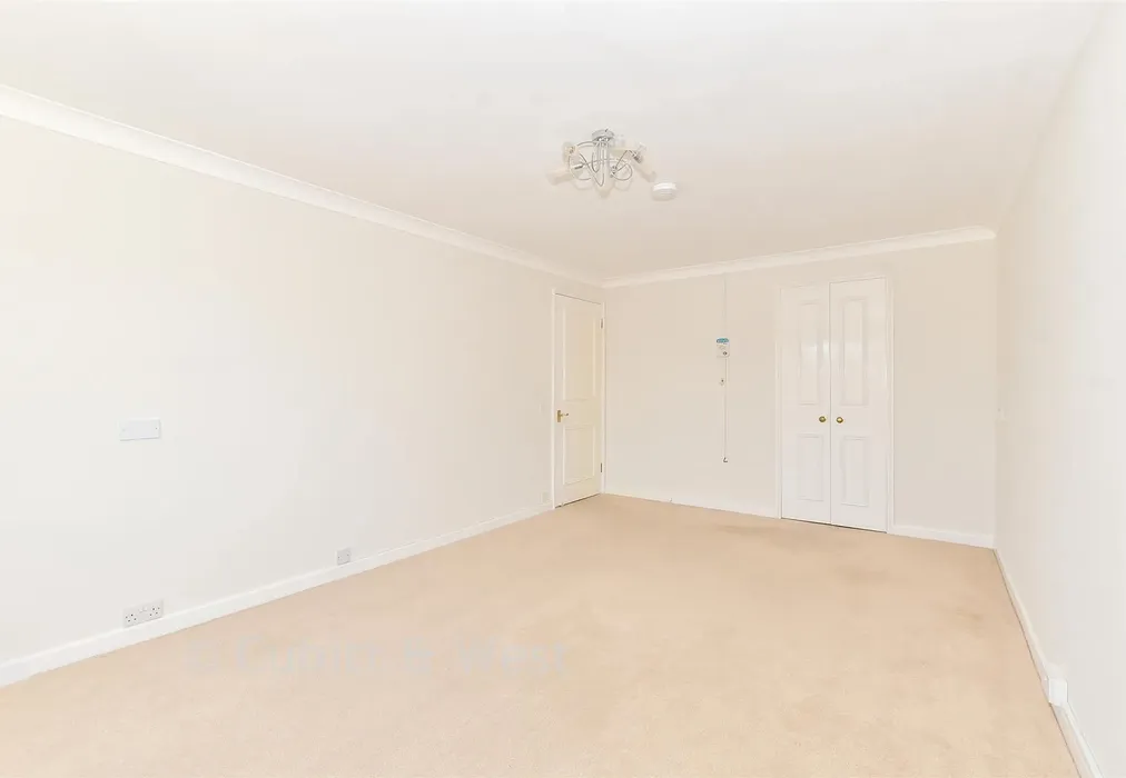 Sitting Room - Henty Gardens, Chichester, West Sussex - Wards of Kent