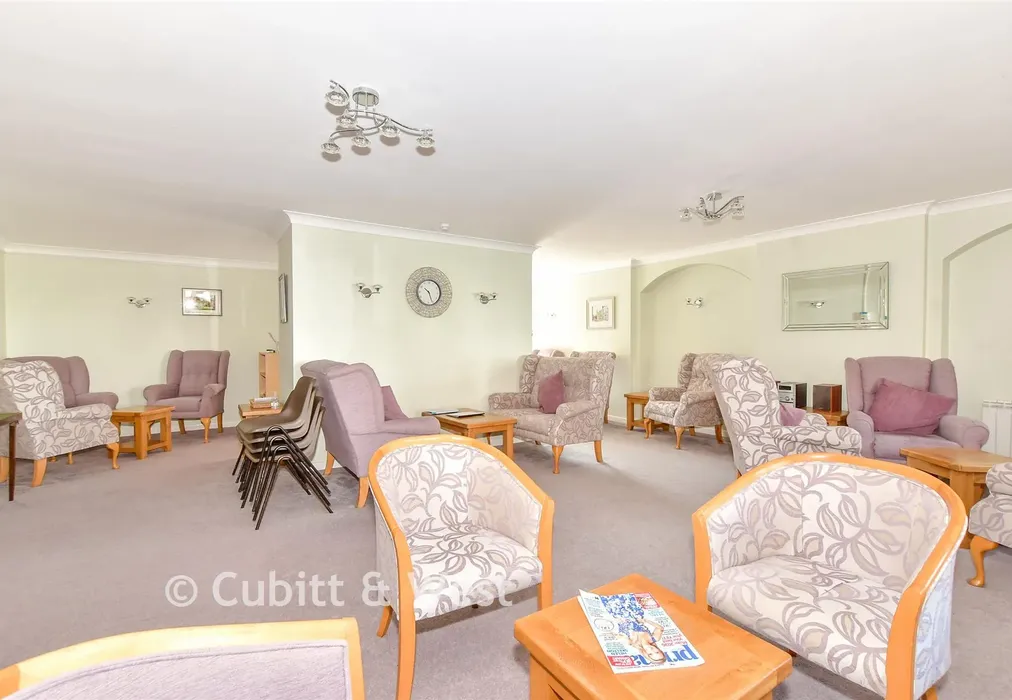 Internal Lifestyle Photograph - Henty Gardens, Chichester, West Sussex - Wards of Kent