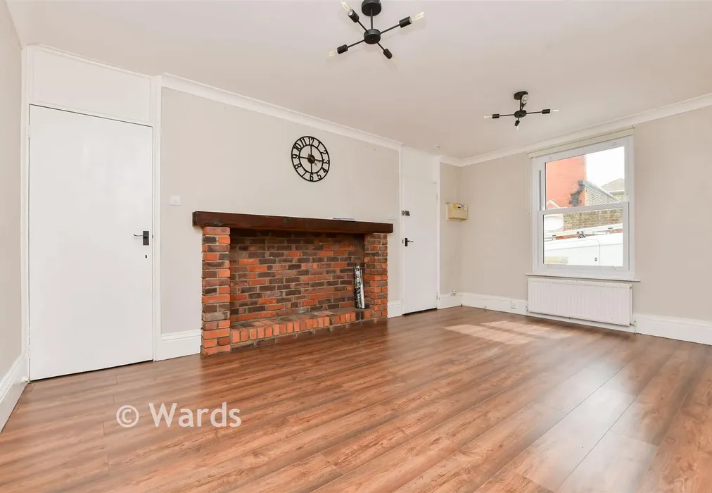 Lounge - New Cross Street, Margate, Kent - Wards of Kent