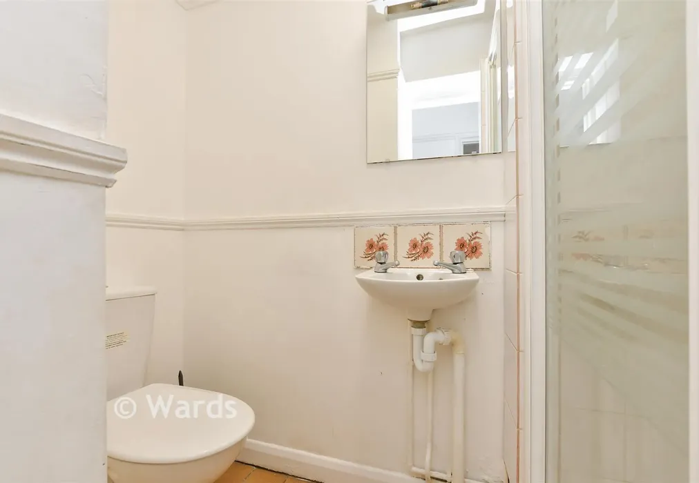 Shower Room 2 - New Cross Street, Margate, Kent - Wards of Kent