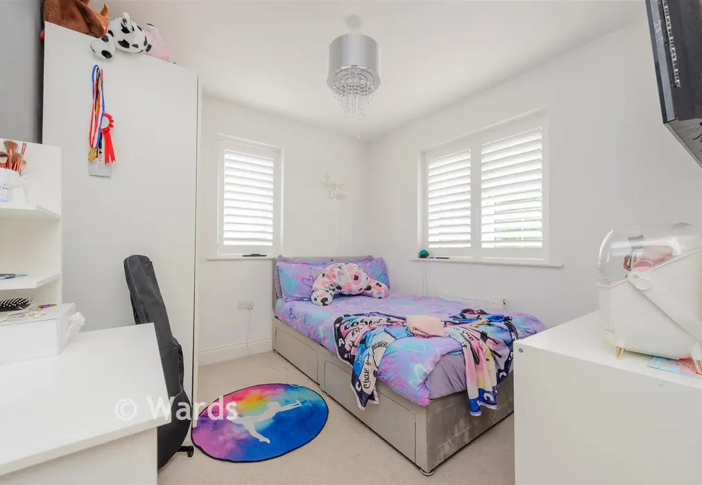 Bedroom 2 - Peacock Close, Greenhithe, Kent - Wards of Kent