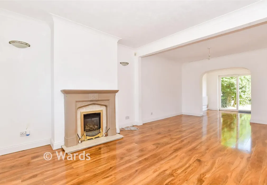 Lounge - Taylor Road, Snodland, Kent - Wards of Kent