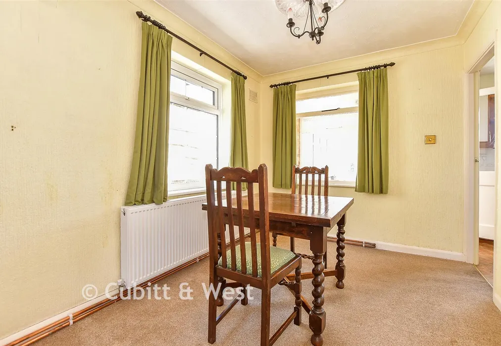 Dining Area - Coldharbour Lane, Punnetts Town, Heathfield, East Sussex - Wards of Kent