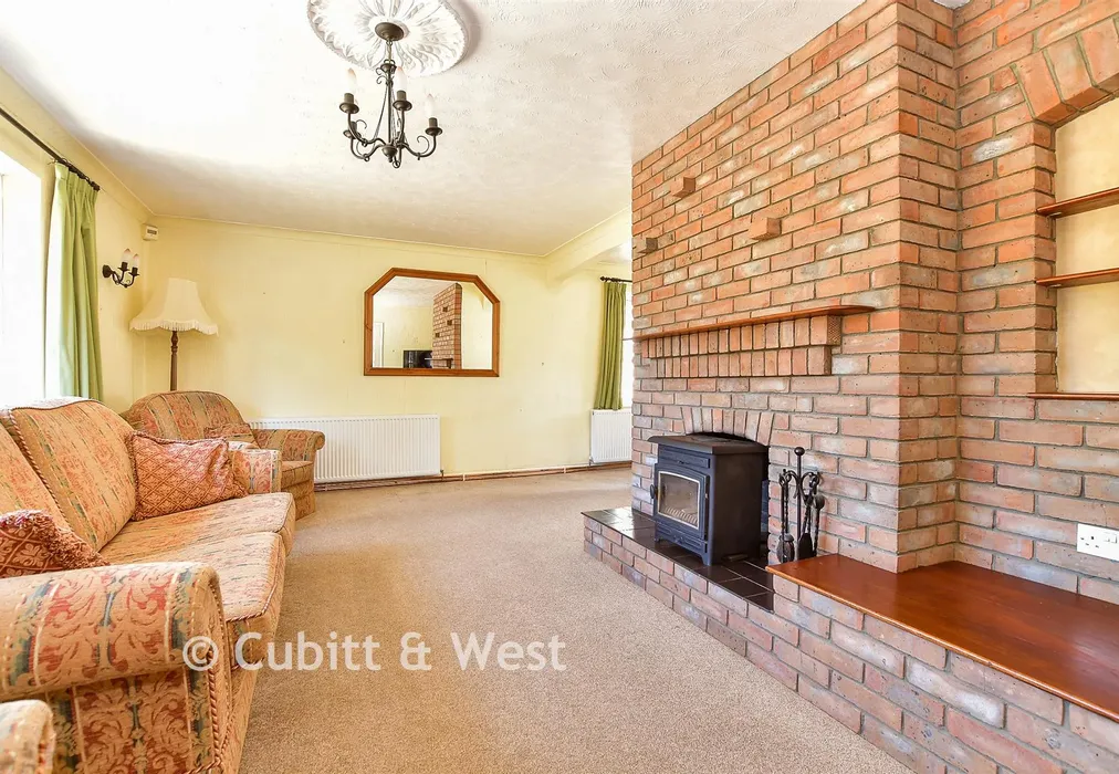 Lounge - Coldharbour Lane, Punnetts Town, Heathfield, East Sussex - Wards of Kent