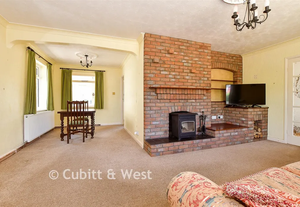 Lounge - Coldharbour Lane, Punnetts Town, Heathfield, East Sussex - Wards of Kent