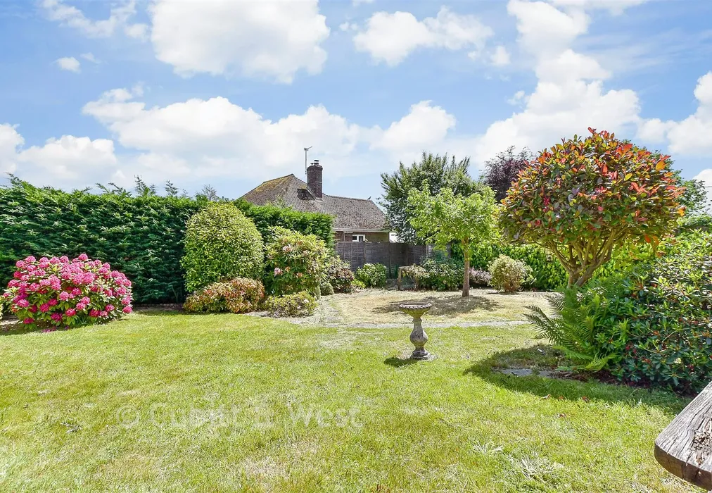 Rear Garden - Coldharbour Lane, Punnetts Town, Heathfield, East Sussex - Wards of Kent