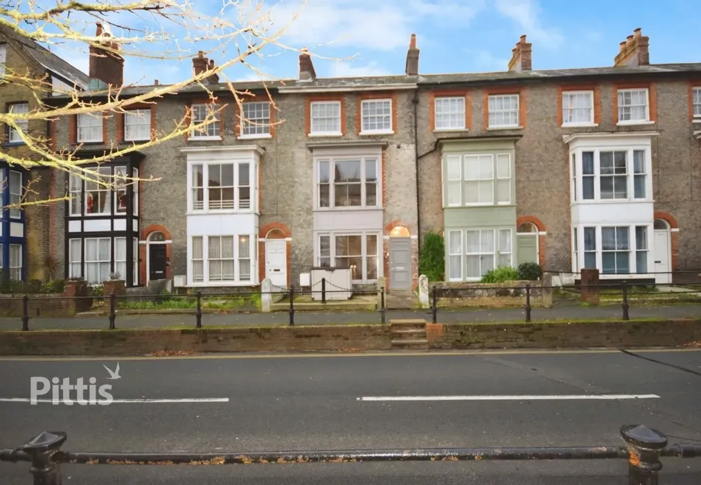 cxarisbrooke - Carisbrooke Road Newport PO30 - Wards of Kent