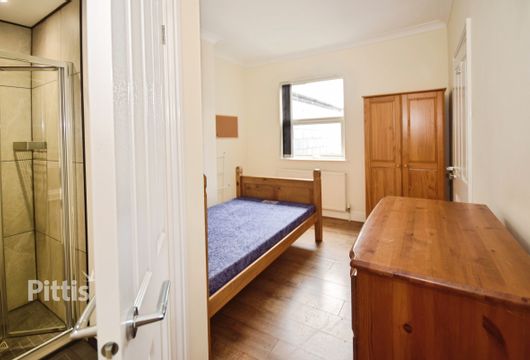 Carisbrooke Road Newport PO30 - Wards of Kent