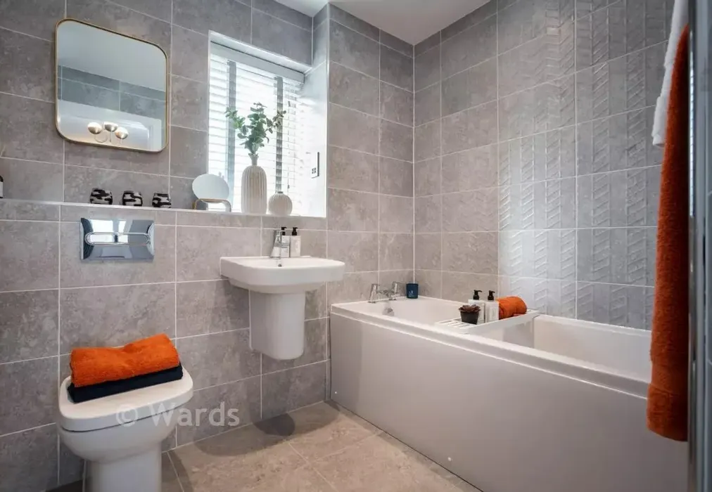 Bathroom - Sutton Road, Bellway +, Maidstone, Kent - Wards of Kent