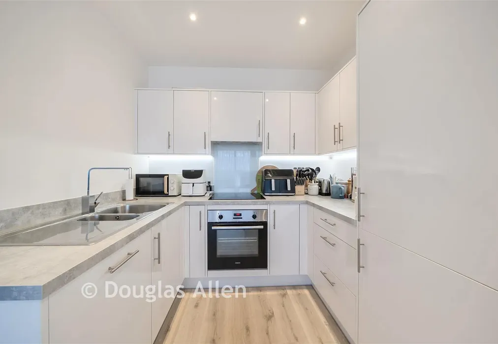 Kitchen - Kings Hill, Barking, Essex - Wards of Kent