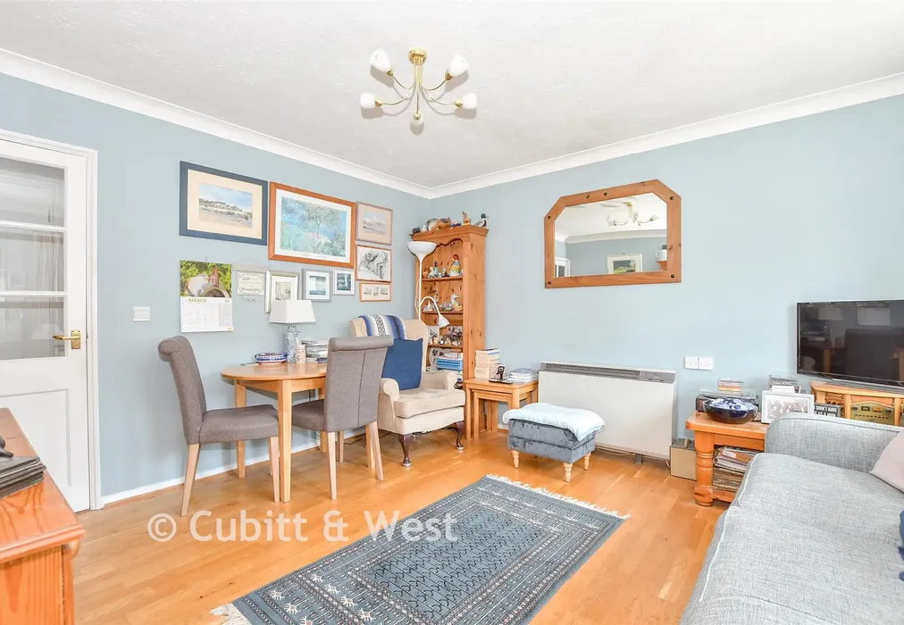 Lounge/Diner - Melbourne Road, Chichester, West Sussex - Wards of Kent