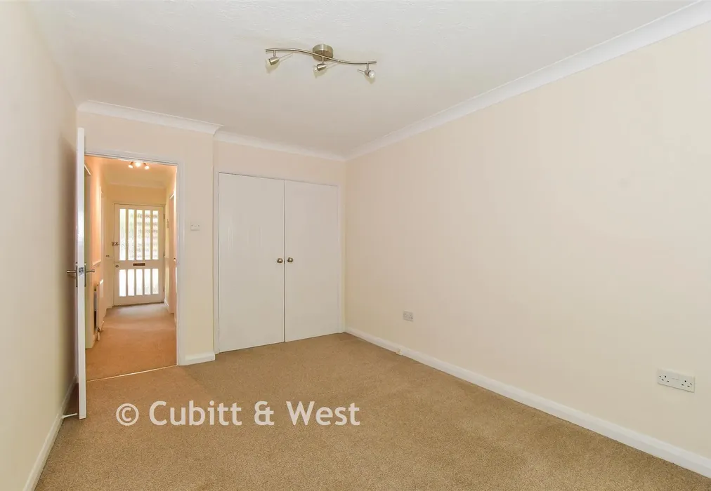 Bedroom - Brighton Road, Southgate, Crawley, West Sussex - Wards of Kent