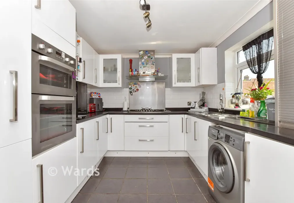 Kitchen - Canterbury Road, Brooksend, Birchington, Kent - Wards of Kent