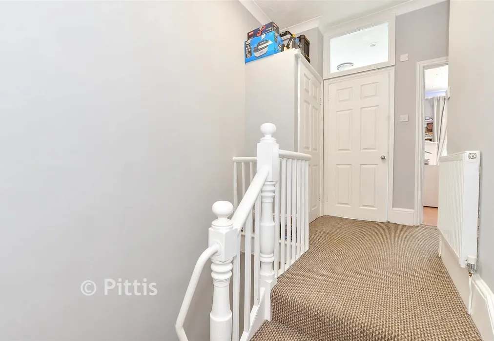 Internal Lifestyle Photograph - Station Avenue, Sandown, Isle of Wight - Wards of Kent