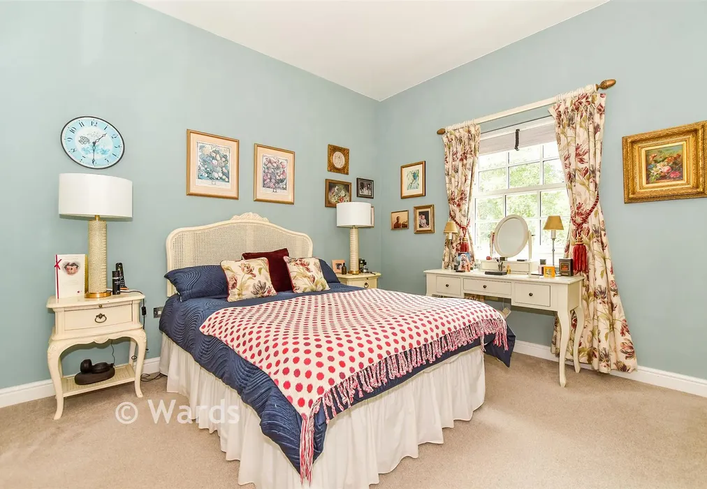 Bedroom 1 - Three Fields Road, Tenterden, Kent - Wards of Kent