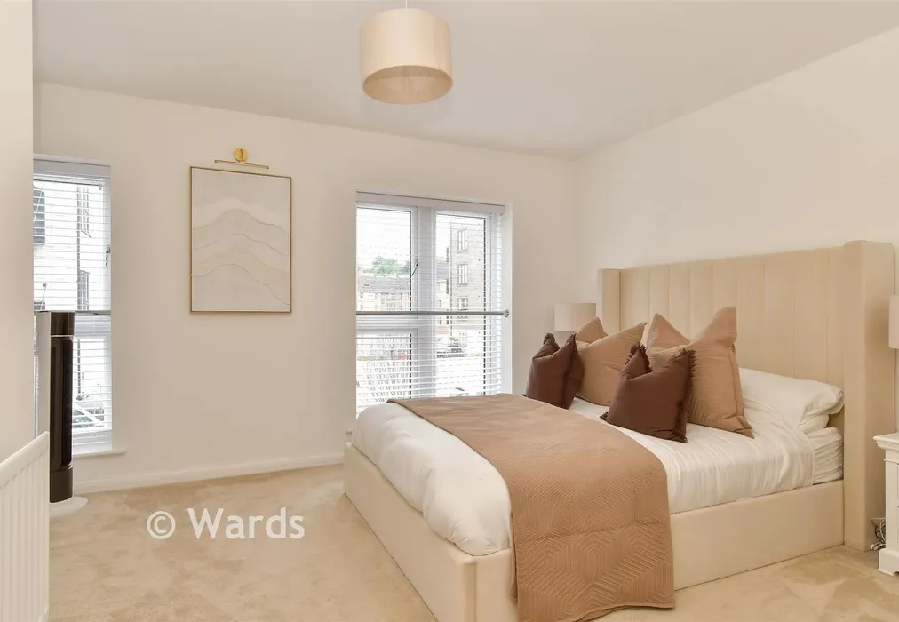 Bedroom 1 - Constance Close, Rochester, Kent - Wards of Kent