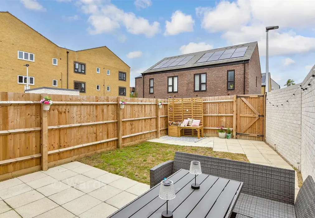 Rear Garden - Constance Close, Rochester, Kent - Wards of Kent