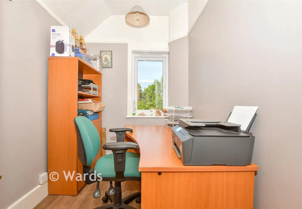 Bedroom 4 - Loose Road, Maidstone, Kent - Wards of Kent