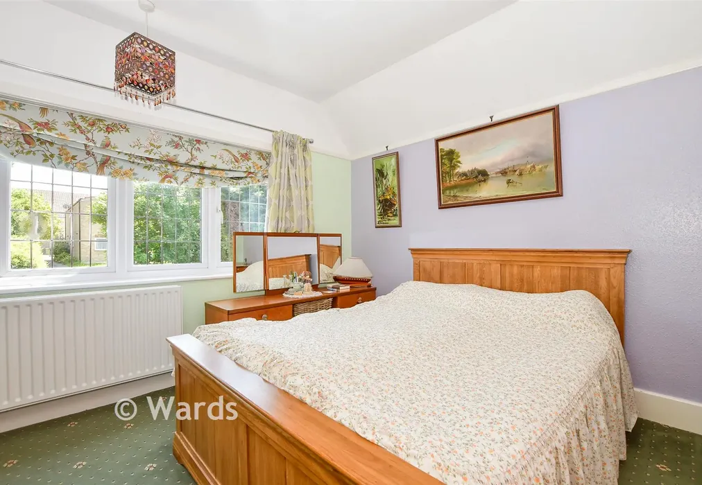 Bedroom 1 - Loose Road, Maidstone, Kent - Wards of Kent
