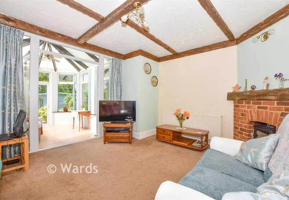 Lounge - Loose Road, Maidstone, Kent - Wards of Kent