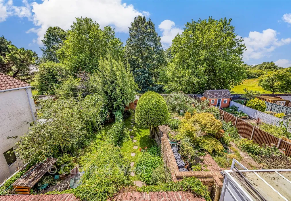 Rear Garden - West Street, Havant, Hampshire - Wards of Kent