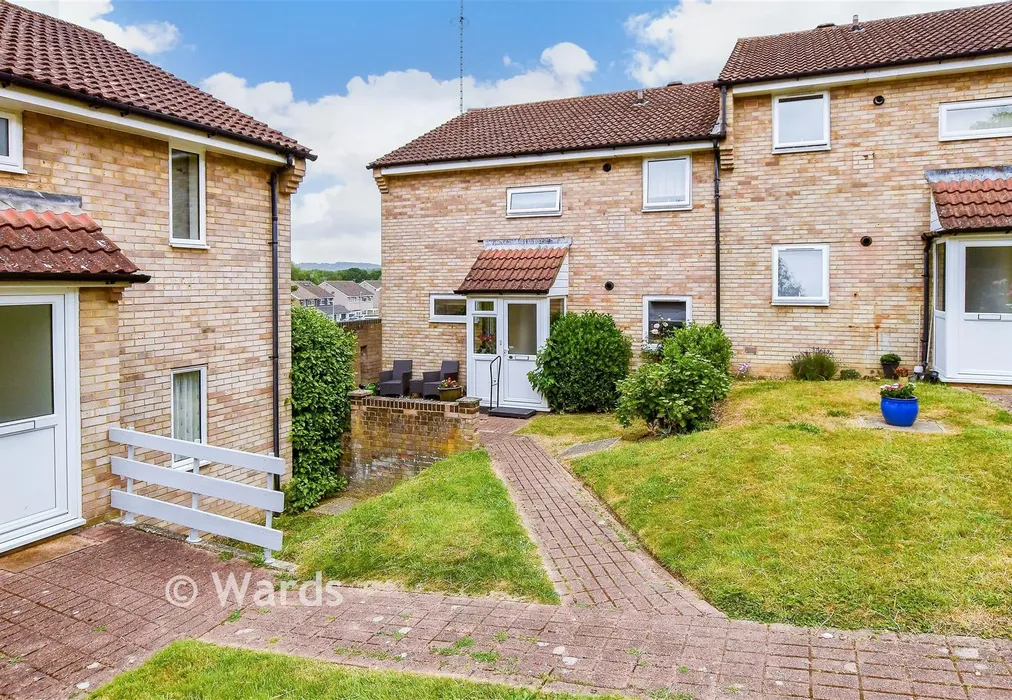 External (Brochure) : - Welland Road, Tonbridge, Kent - Wards of Kent