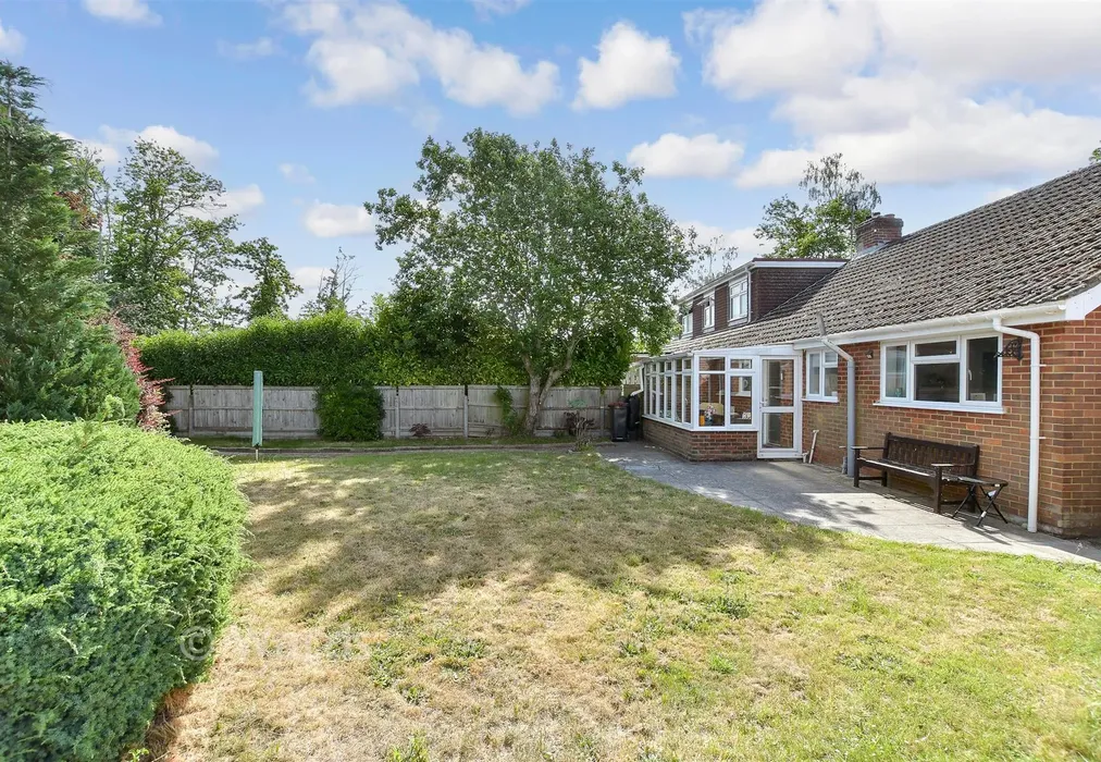 Rear Garden - Nightingale Close, Chartham Hatch, Kent - Wards of Kent