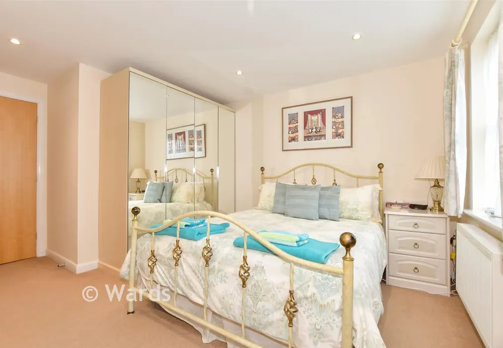 Bedroom 1 - Quex Road, Westgate-On-Sea, Kent - Wards of Kent