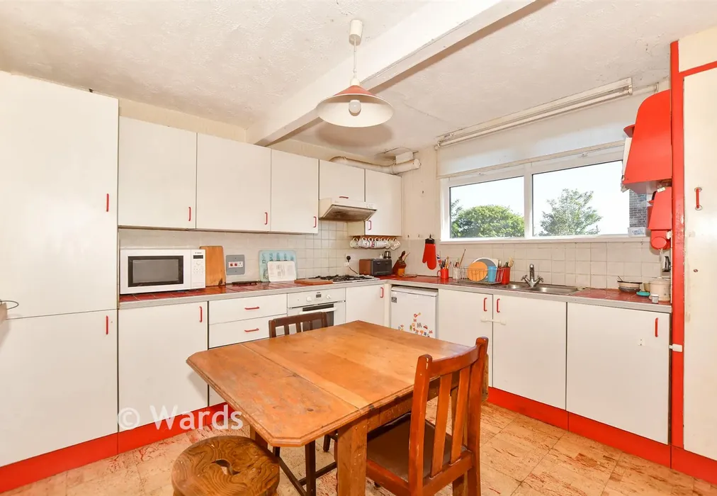 Kitchen - Lower Sands, Dymchurch, Romney Marsh, Kent - Wards of Kent