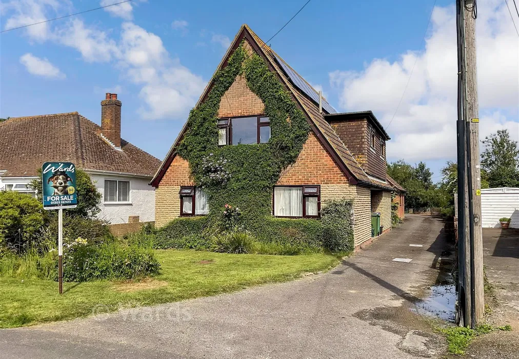Front - Lower Sands, Dymchurch, Romney Marsh, Kent - Wards of Kent
