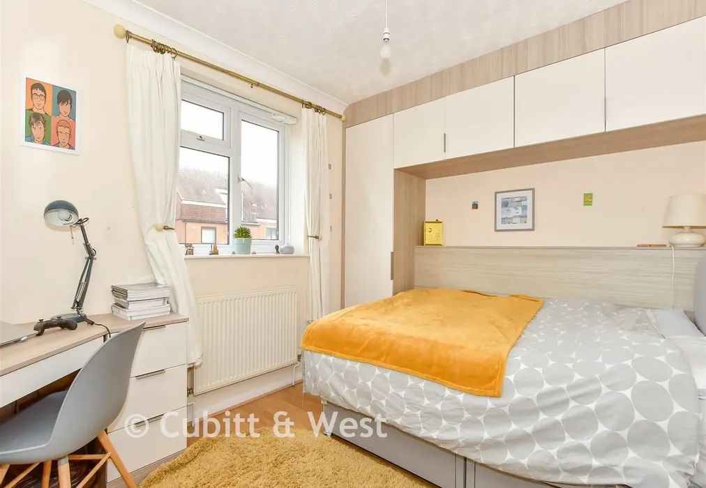 Bedroom 2 - Ferry Road, Southsea, Hampshire - Wards of Kent